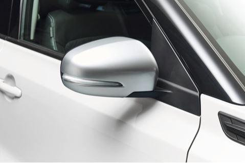 Suzuki Vitara SZ5 only - Door Mirror Cover LH - Brushed Aluminium Look Finish (with Turn Signal)