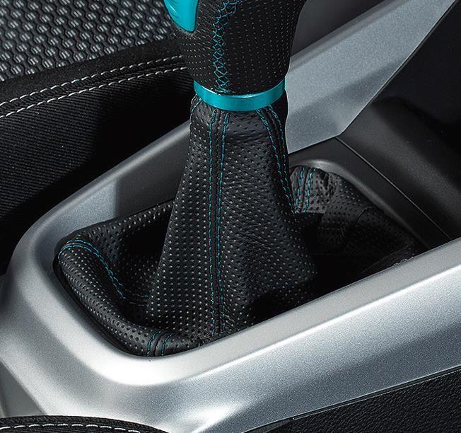 Suzuki Vitara Leather Gear Boot - Black with Turquoise