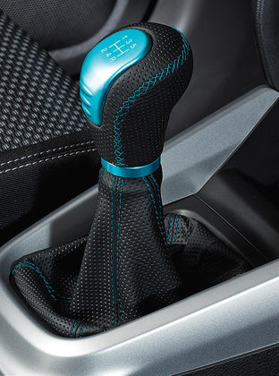 Suzuki Vitara Leather Gear Knob - Black with Turquoise (6 Speed Transmission)
