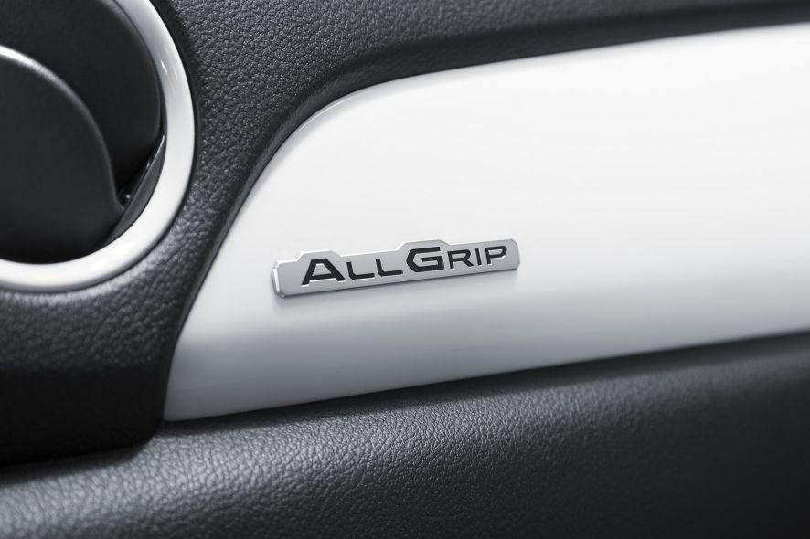 Suzuki Vitara Dashboard Emblem 'Allgrip'
