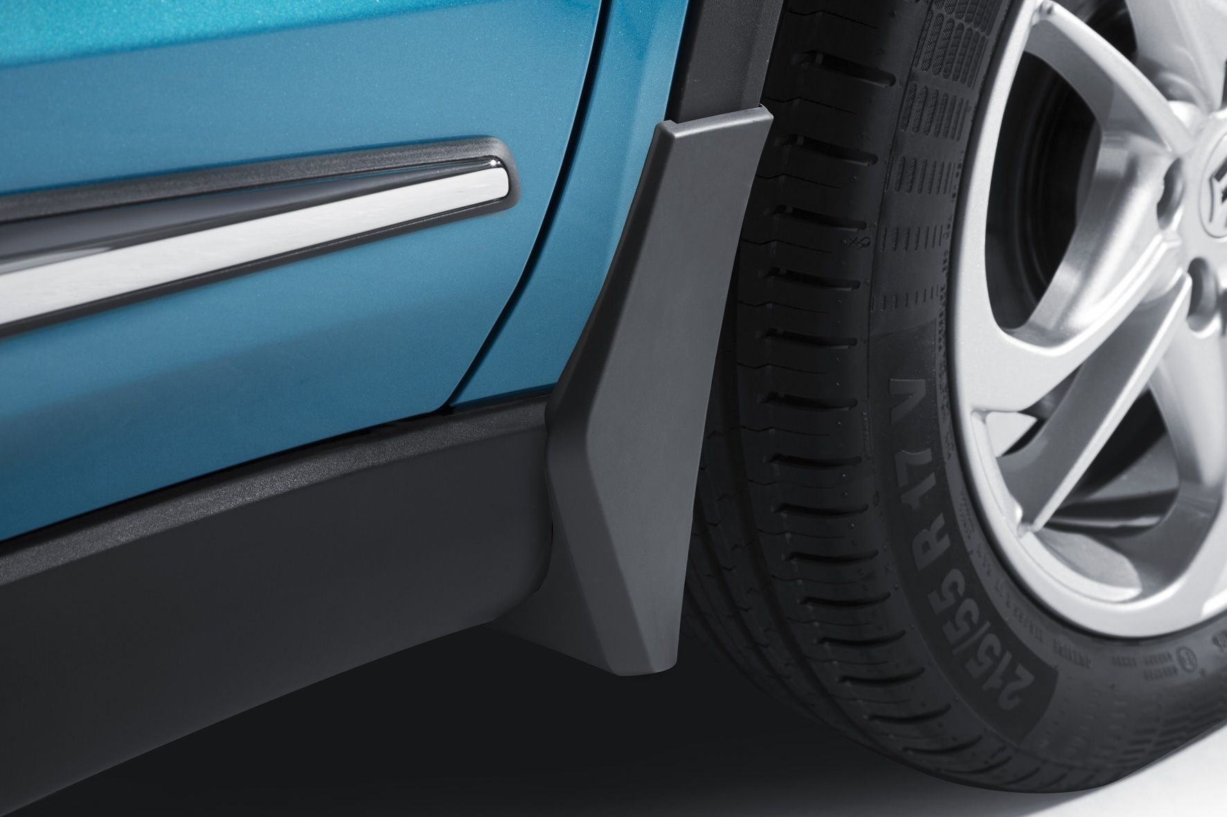 Suzuki Vitara Rigid Mudflap Set - Front | Suzuki Exterior